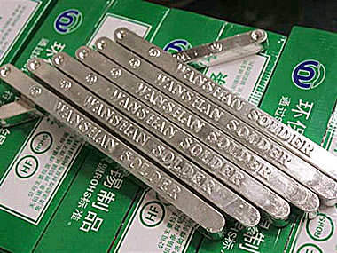 萬山焊錫牌無鉛焊錫條的質量特點包括：